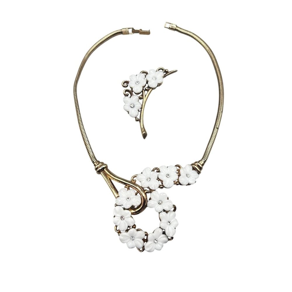 Trifari 1951 Necklace And Brooch Set White Forget Me Not Flowers Alfred Philippe